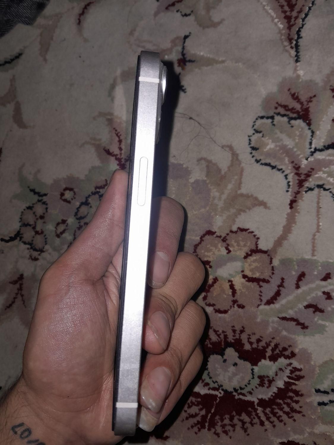 ایفون ۱۳ نرمال مشابه نو|موبایل|کرج, حیدرآباد|دیوار