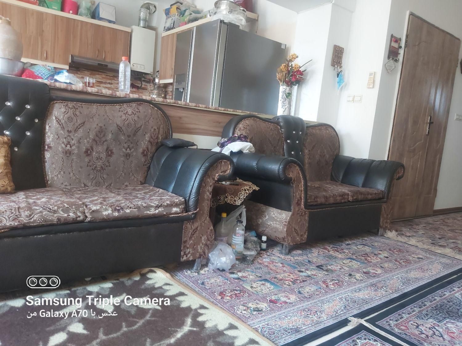 مبلمان ۷نفره راحتی چوب|مبلمان خانگی و میز عسلی|مشهد, ولیعصر (شهرک غرب)|دیوار