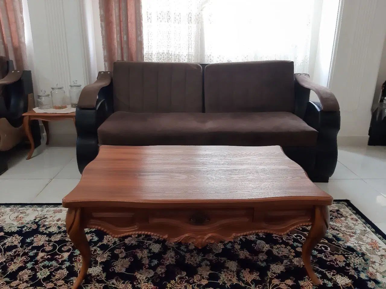 مبل ۷ نفره با میز وسط|مبلمان خانگی و میز عسلی|رشت, جهاد|دیوار