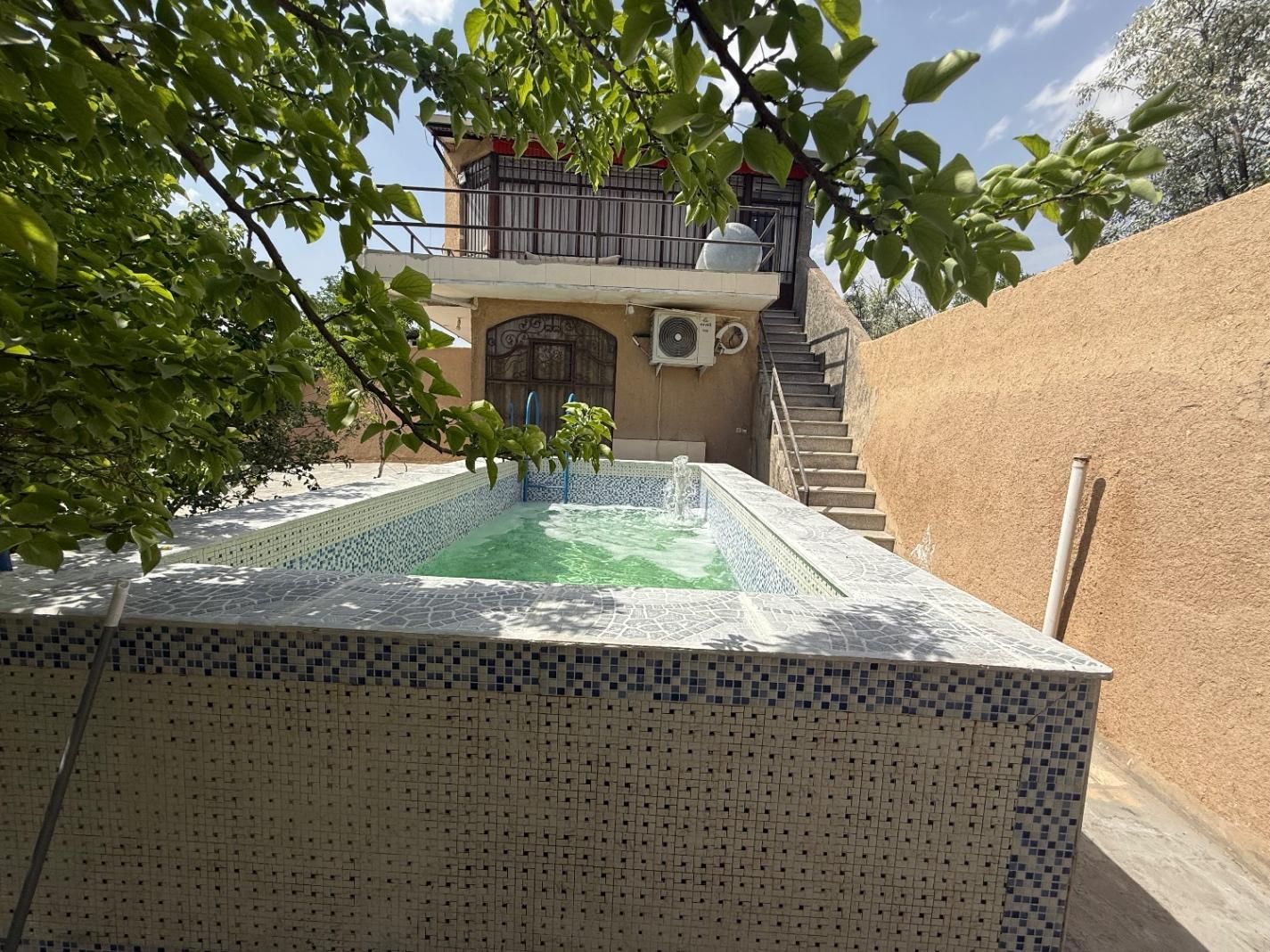 باغ ویلابا استخر وسالن جشن دوبلکس زرینشهر زرین شهر|اجارهٔ کوتاه‌مدت ویلا و باغ|لنجان, |دیوار