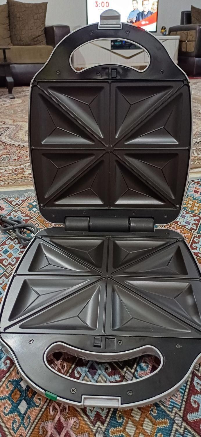 توستر (ساندویچ ساز)درحدنو|اجاق گاز و لوازم برقی پختوپز|تبریز, |دیوار