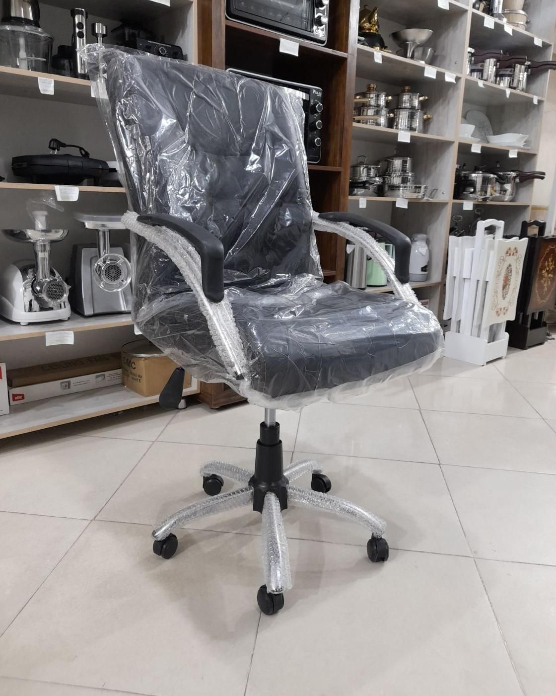 صندلی چرخدار  ۴۰۱۸ برند سیترال * اثاث مارکت|مبلمان اداری|سیرجان, |دیوار