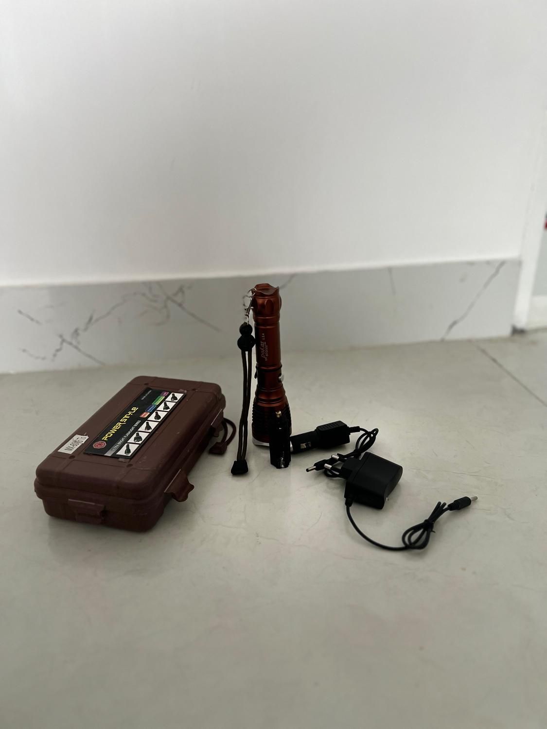 چراغ قوه زوم دار پلیسی|کوهنوردی و کمپینگ|بانه, |دیوار