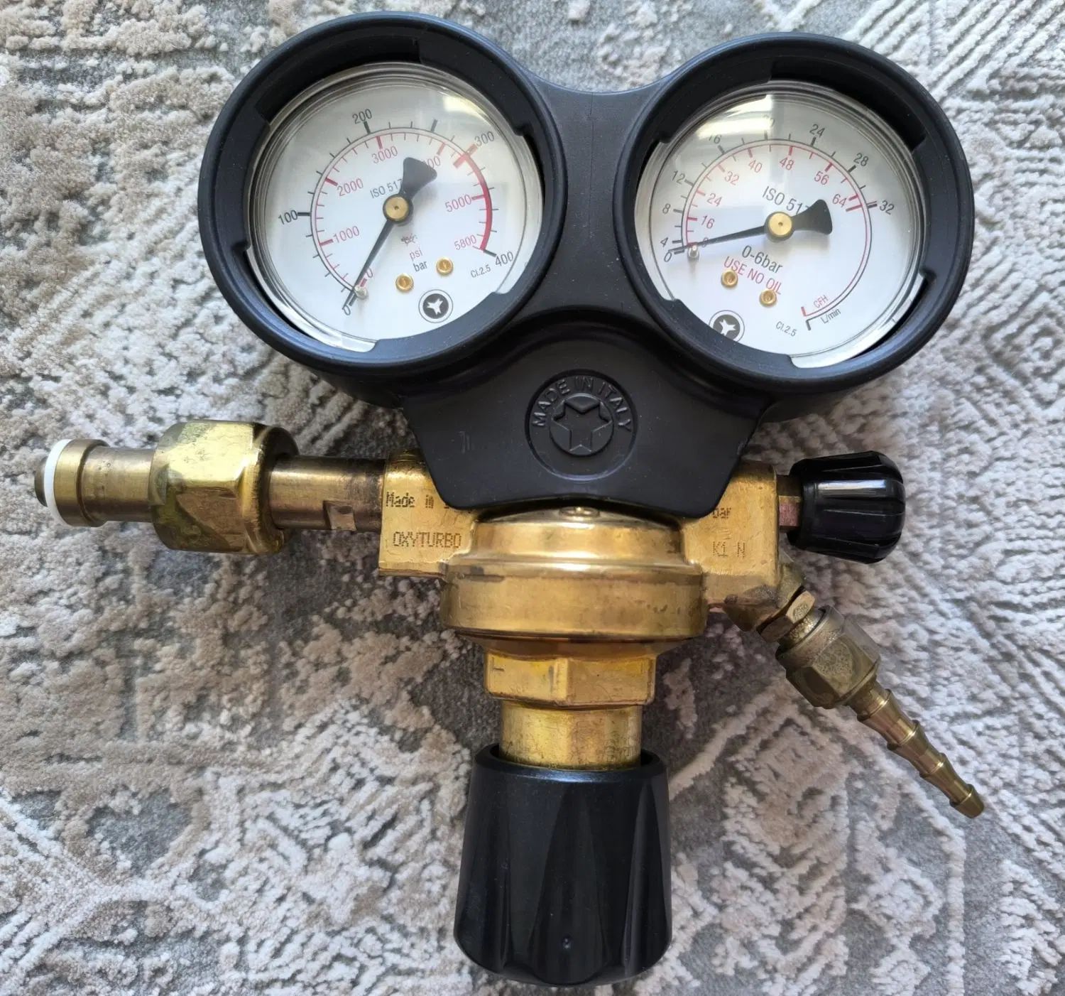 مانومتر مکسی اصل ایتالیا و کپسول ۴۰ لیتری co2|ابزارآلات|ارومیه, |دیوار