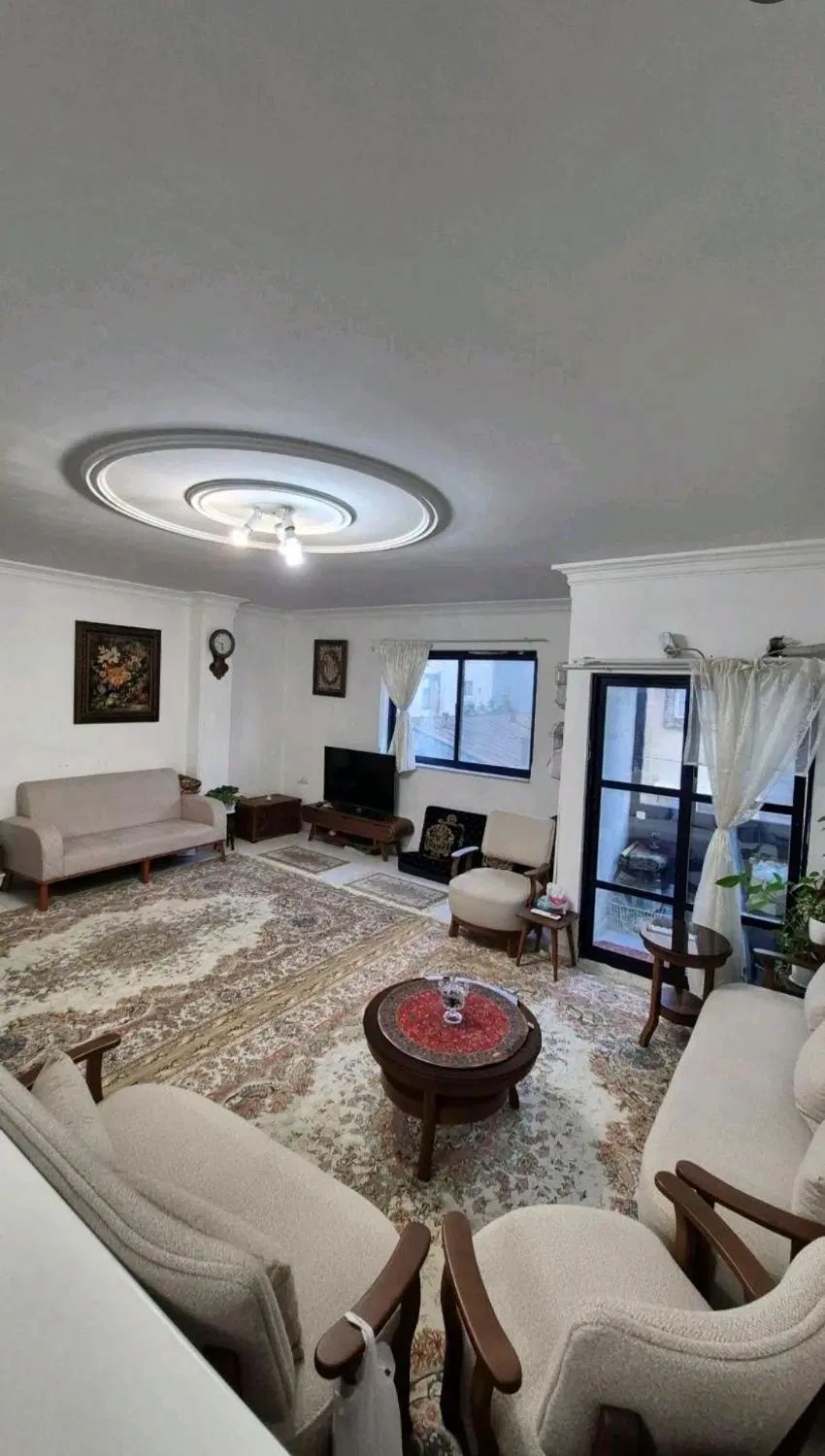 فروش واحد سنددار با پارکینگ طبقه دوم فلکه گاز|فروش آپارتمان|رشت, نامجو|دیوار