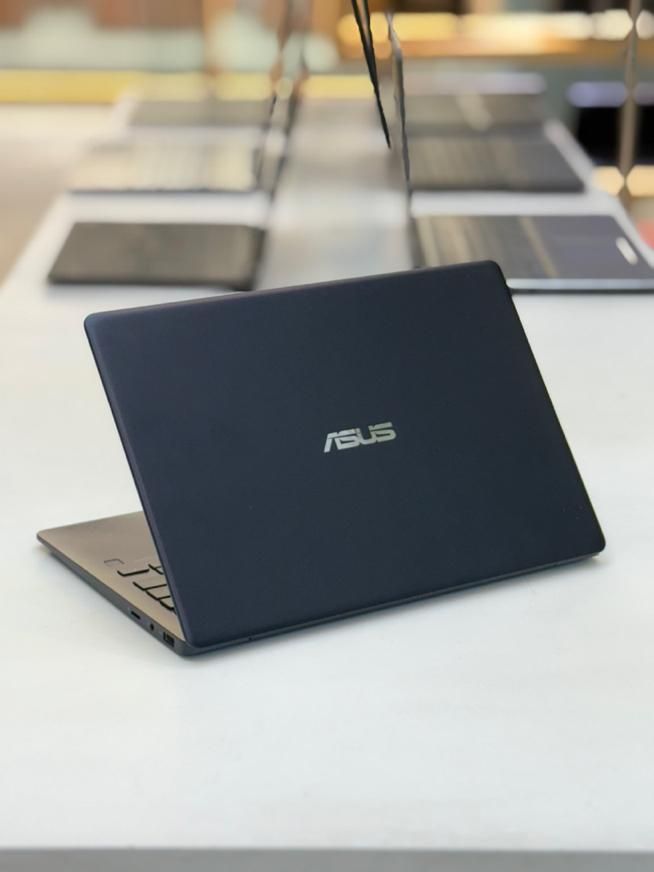 لپ تاپ سبک i7 رم ۱۶  Asus Zenbook (تک سایار)|رایانه همراه|تبریز, |دیوار