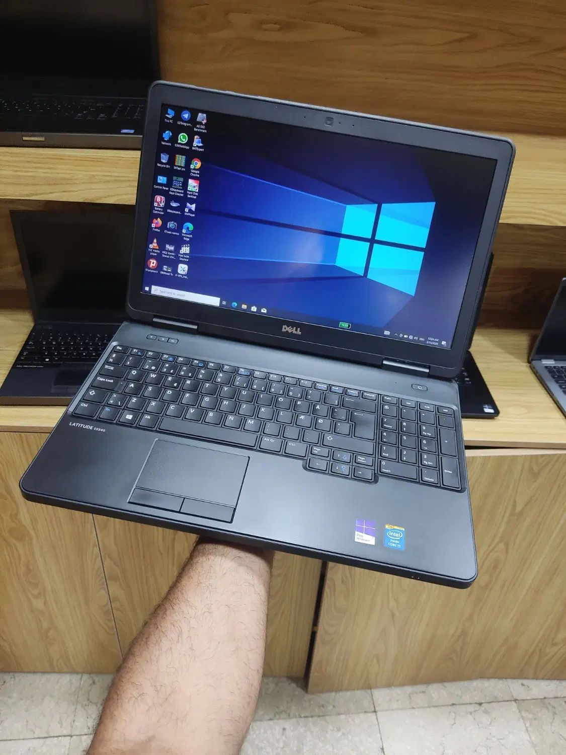 لپتاپDell e5540 i5رم۸ هارد256ssdفول اچ دی/۱۵اینچ|رایانه همراه|تهران, استخر|دیوار