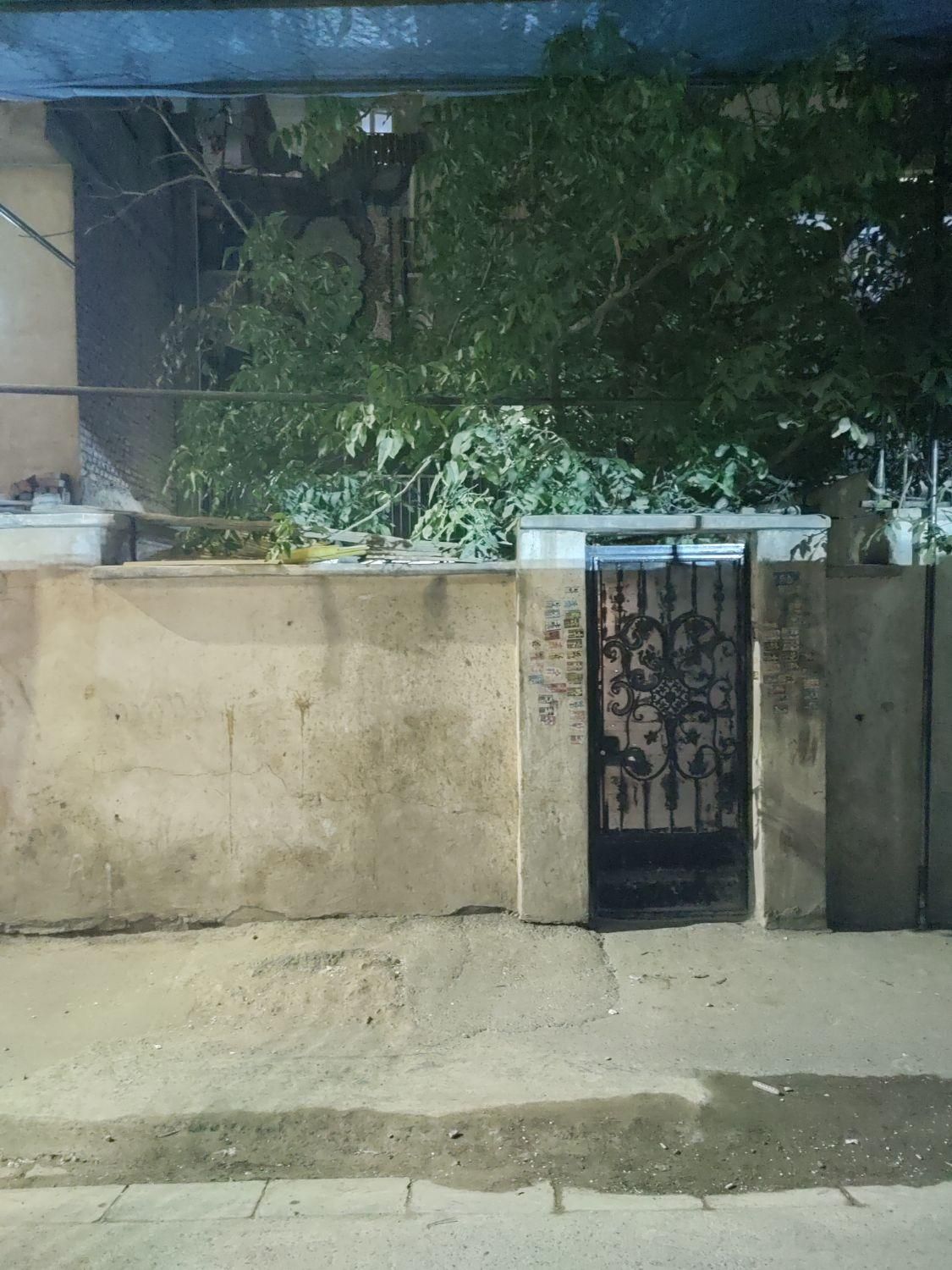 خانه ۳ طبقه دربستی