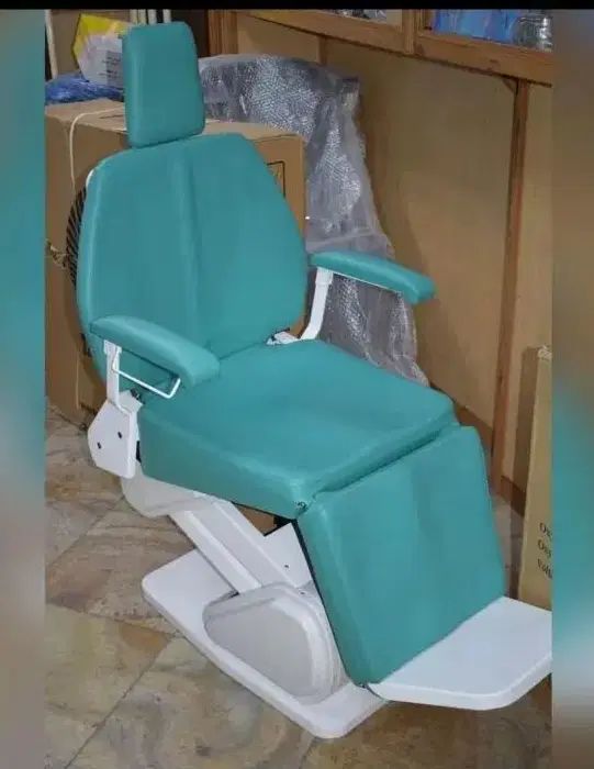 تخت یونیت برقی مطب پزشکی زیبایی صندلی آرایشگاه|آرایشگاه و سالن‌های زیبایی|همدان, |دیوار