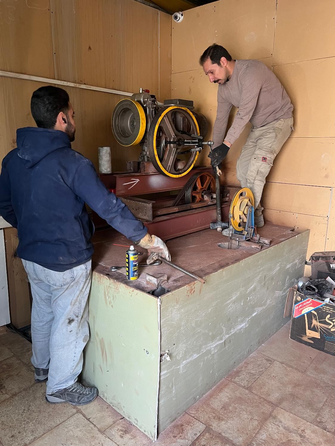 نصب  و تعمیر آسانسور کششی و هیدرولیک|خدمات پیشه و مهارت|نظرآباد, نظرآباد|دیوار