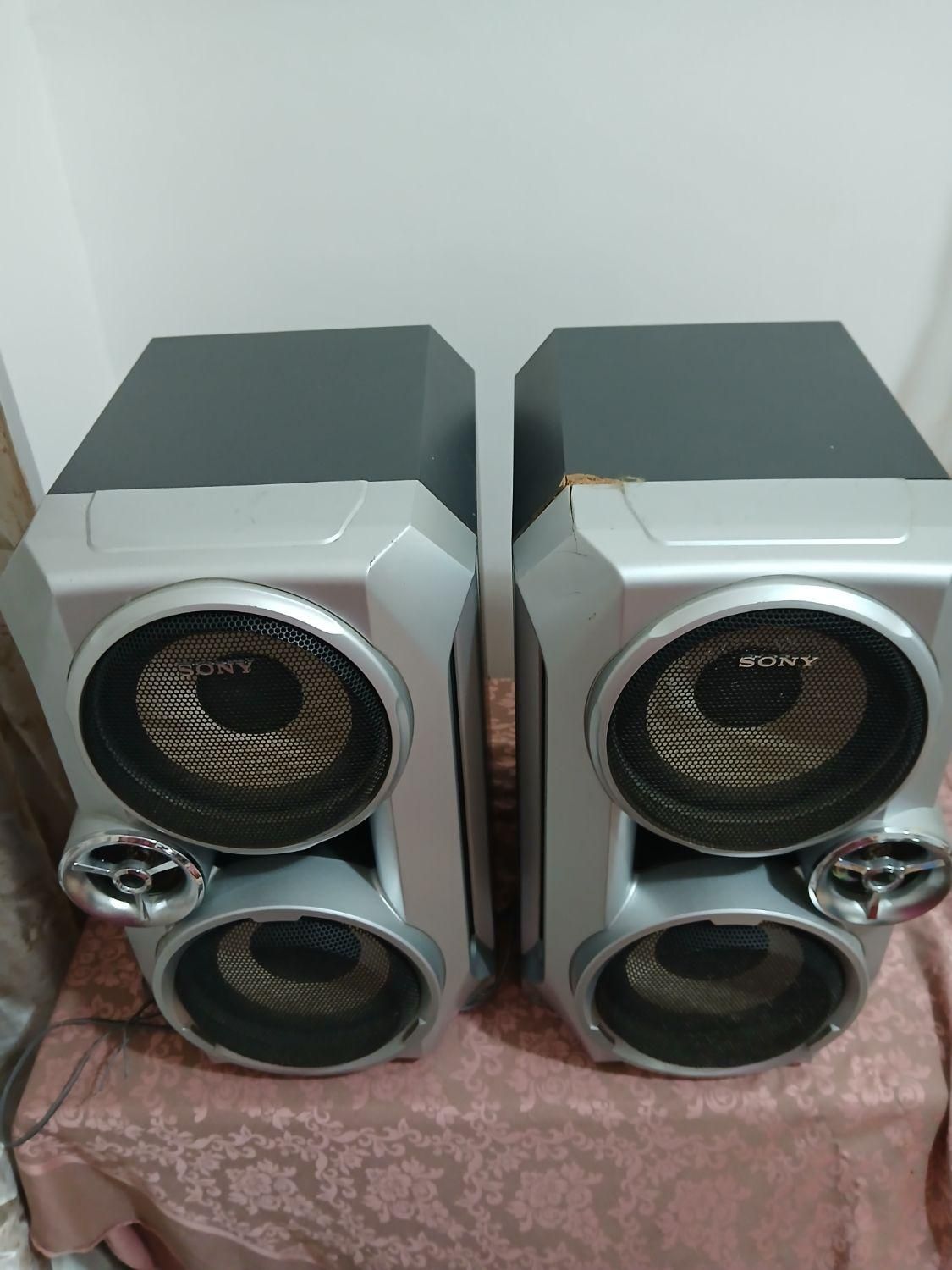 اسپیکر|سیستم صوتی خانگی|فردیس, منظریه|دیوار