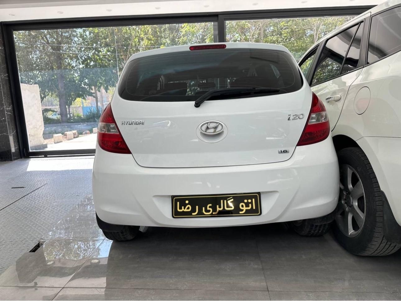 هیوندای i20 2011|خودرو سواری و وانت|اصفهان, کارلادان|دیوار