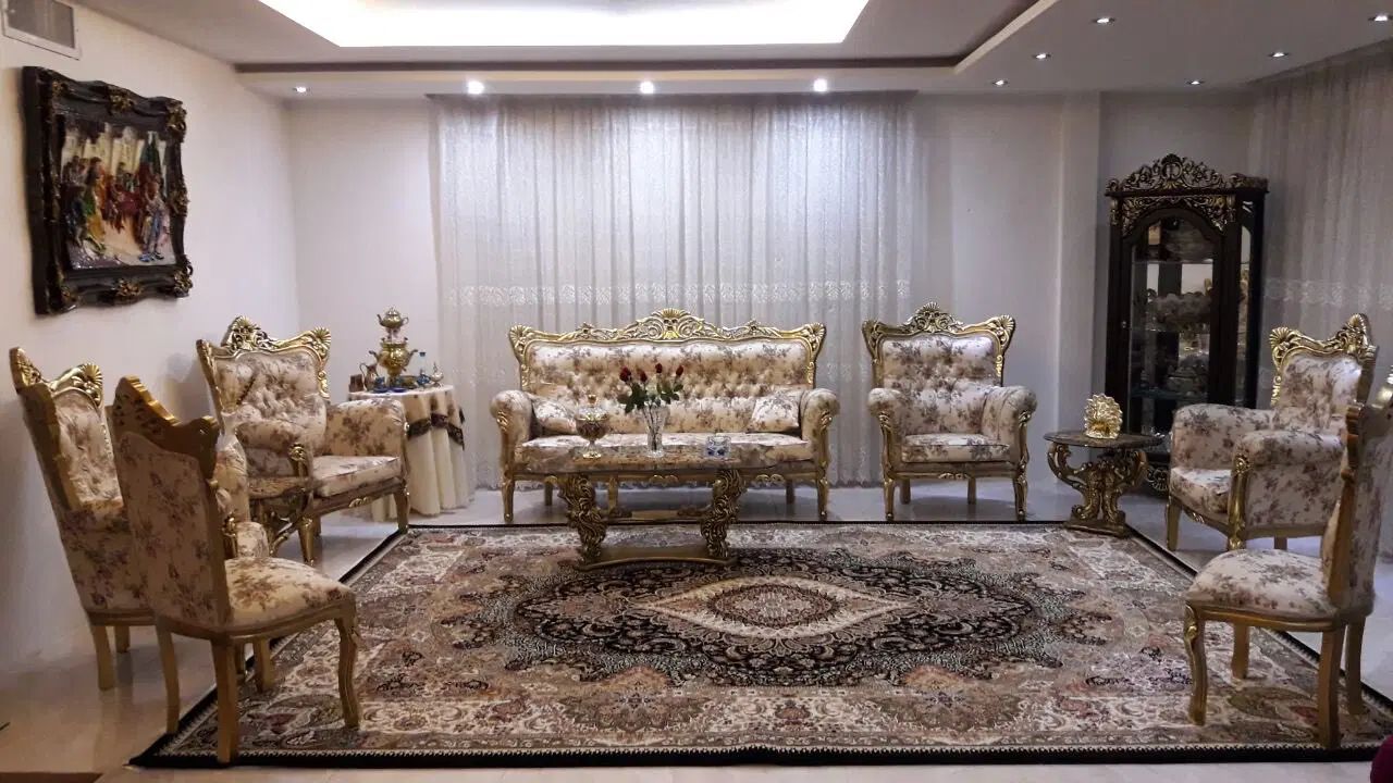 مبل استیل ۹نفره همراه میز نهار خوری چهار نفره|مبلمان خانگی و میز عسلی|کرج, عظیمیه|دیوار