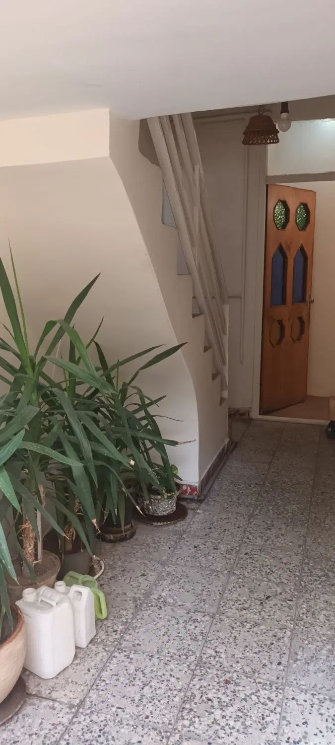 رهن کامل خانه ویلایی.محدوه نارمک میدان ۸۶|اجارهٔ خانه و ویلا|تهران, زرکش|دیوار