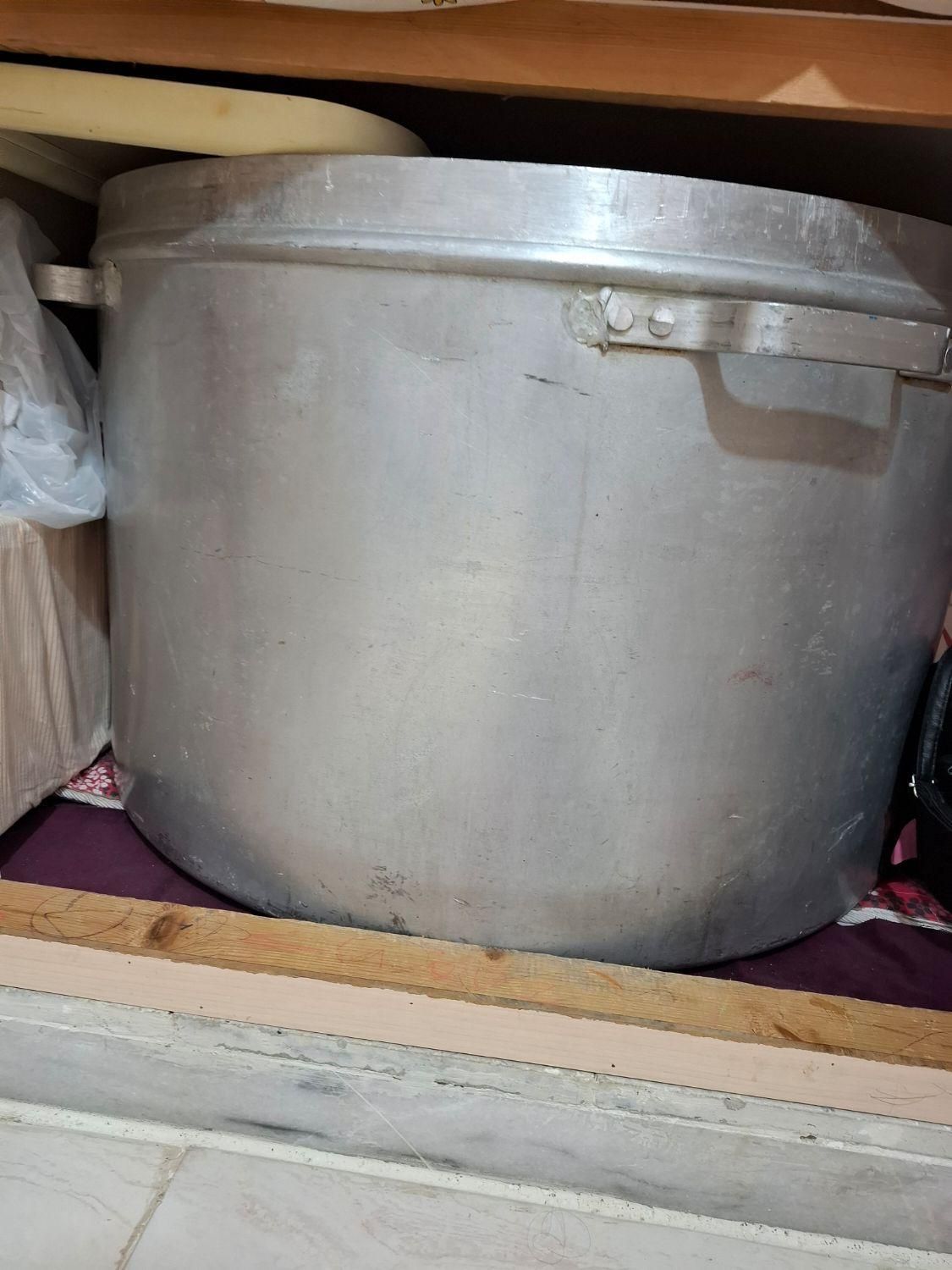 دیگ|ظروف پخت‌وپز|بوشهر, |دیوار