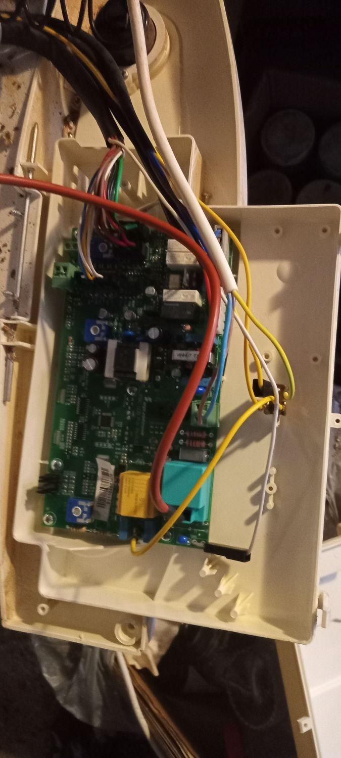 تعمیر و نصب پمپ آب پکیج آبگرمکن|خدمات پیشه و مهارت|رامسر, |دیوار