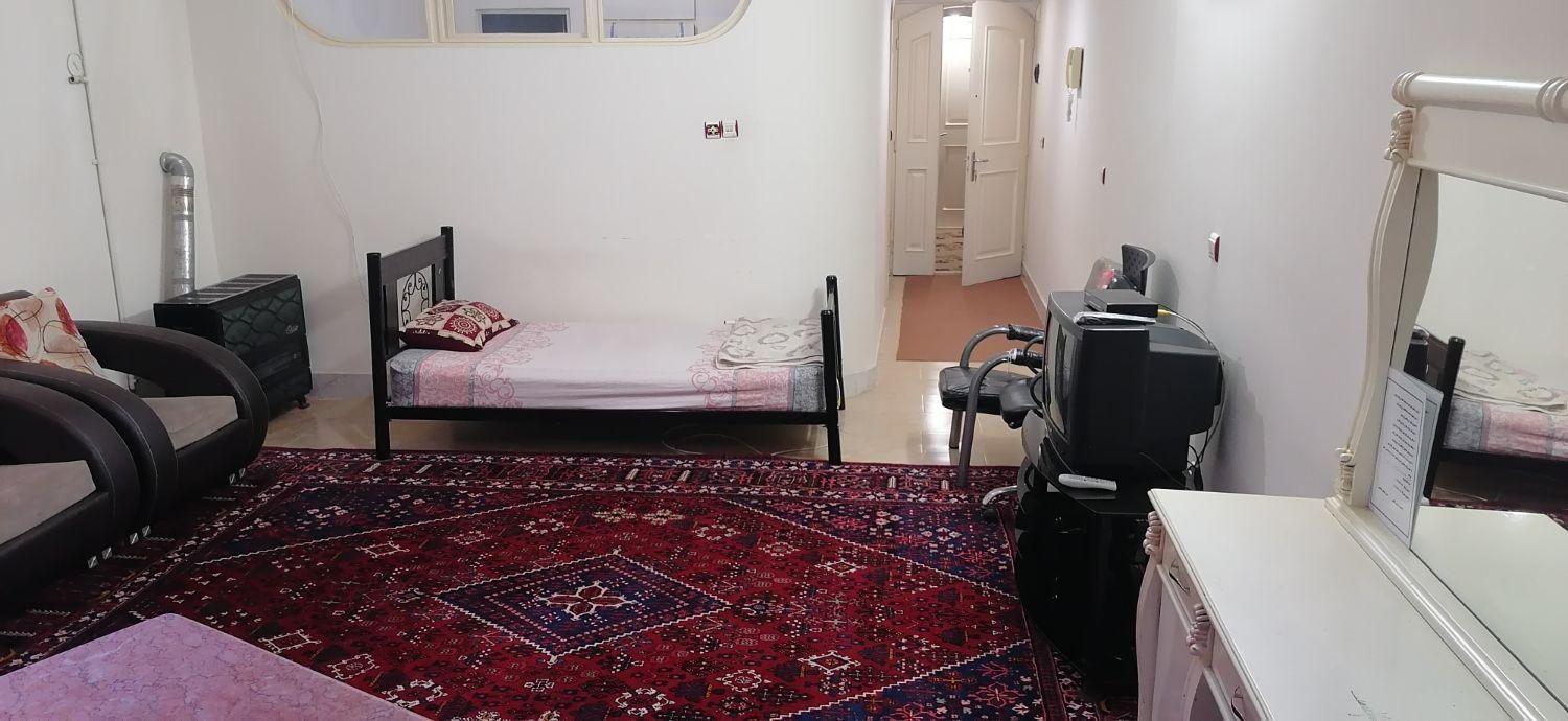 سوئیت آپارتمان مبله بلوارعمار یاسر نزدیک حرم|اجارهٔ کوتاه‌مدت آپارتمان و سوئیت|قم, عمار یاسر|دیوار