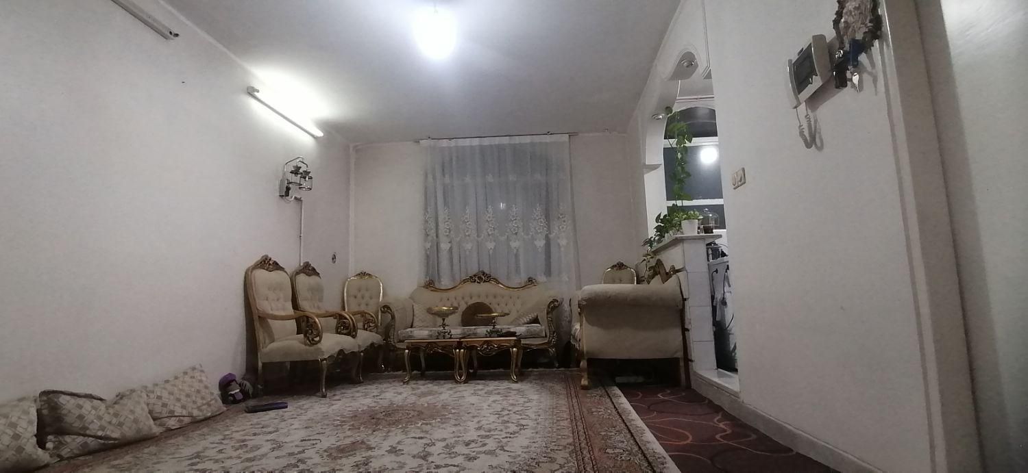 اجاره آپارتمان ۶۰ متری ۱ خوابه طبقه ۲ در شهرک تختی|اجارهٔ آپارتمان|تهران, تختی|دیوار