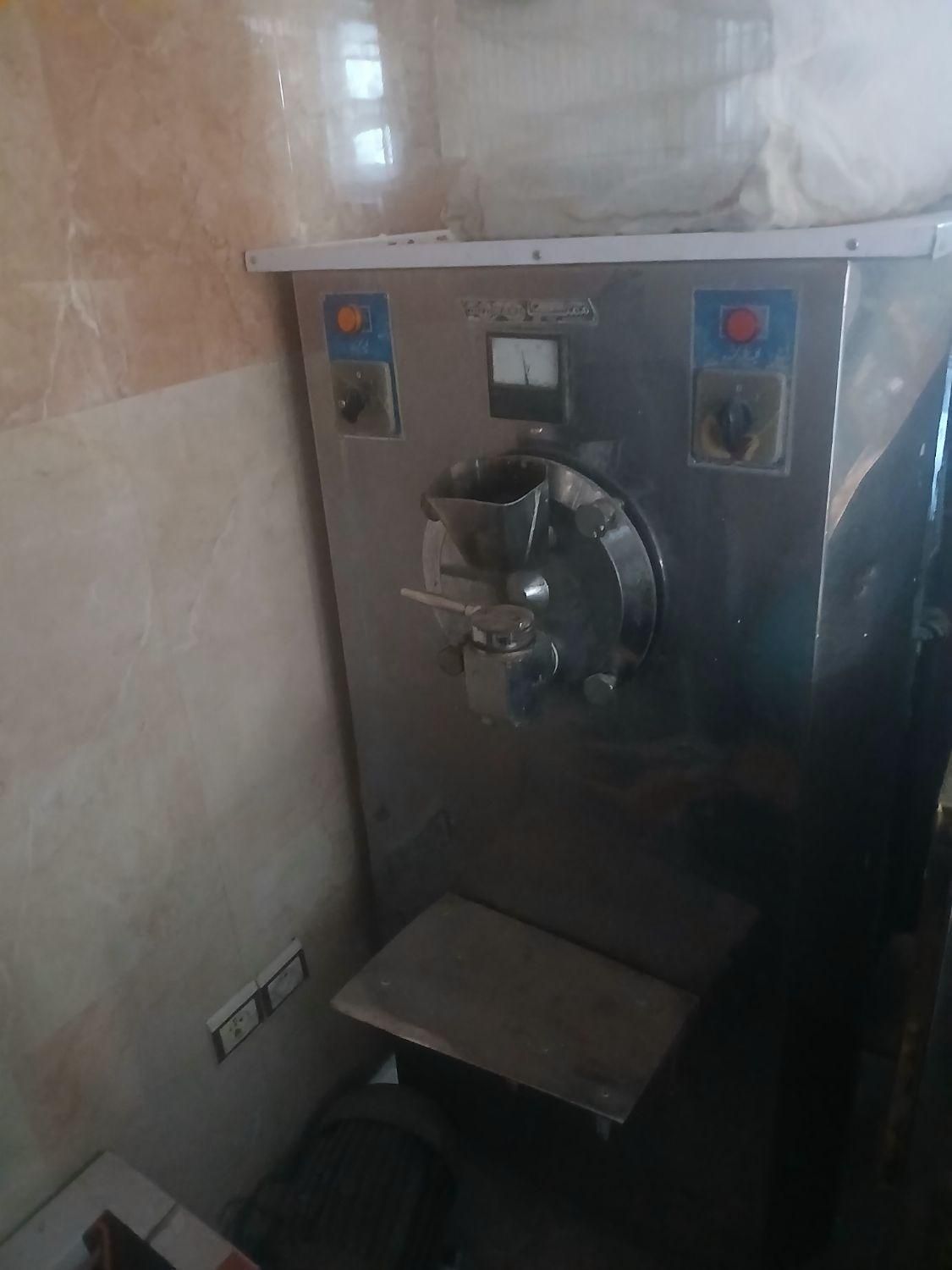 دستگاه بستنی ساز|فروشگاه و مغازه|صباشهر, |دیوار