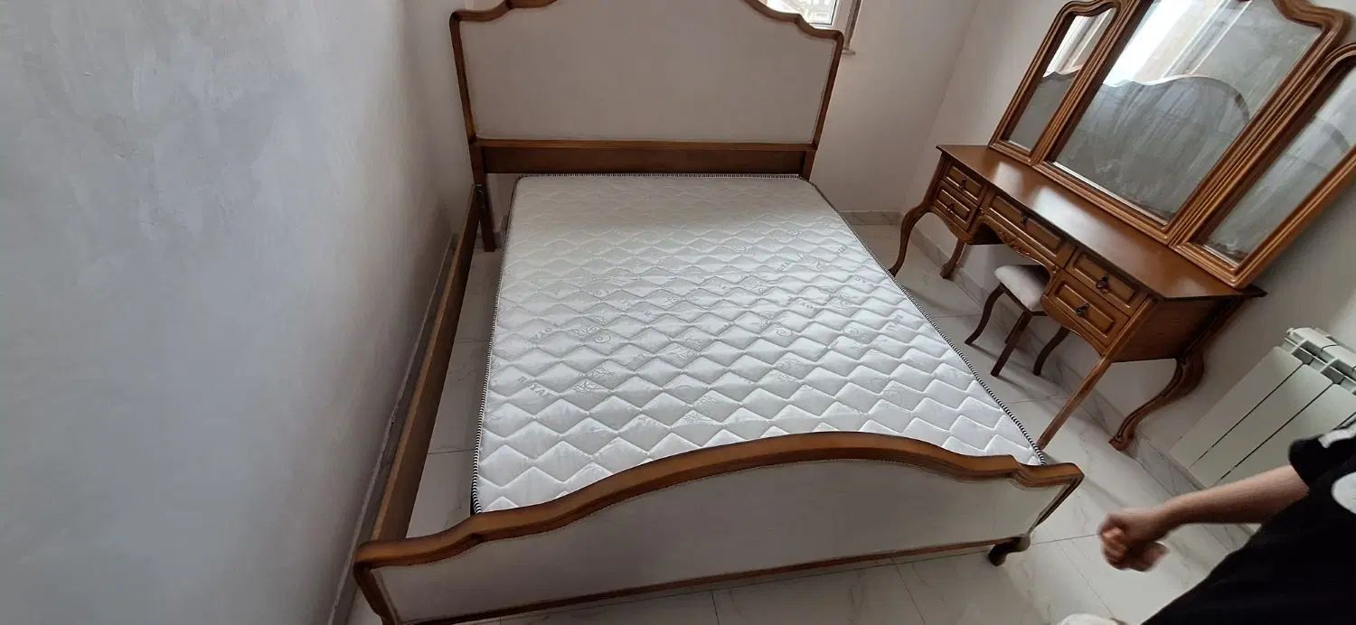 تشک نو|تخت و سرویس خواب|رشت, عینک|دیوار