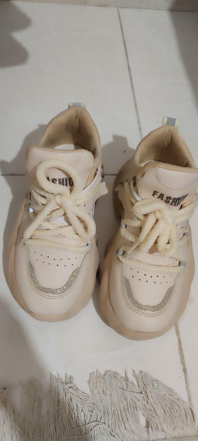 کفش زیبا وشیک|کیف، کفش، کمربند|شاهینشهر, شهرک گلدیس|دیوار