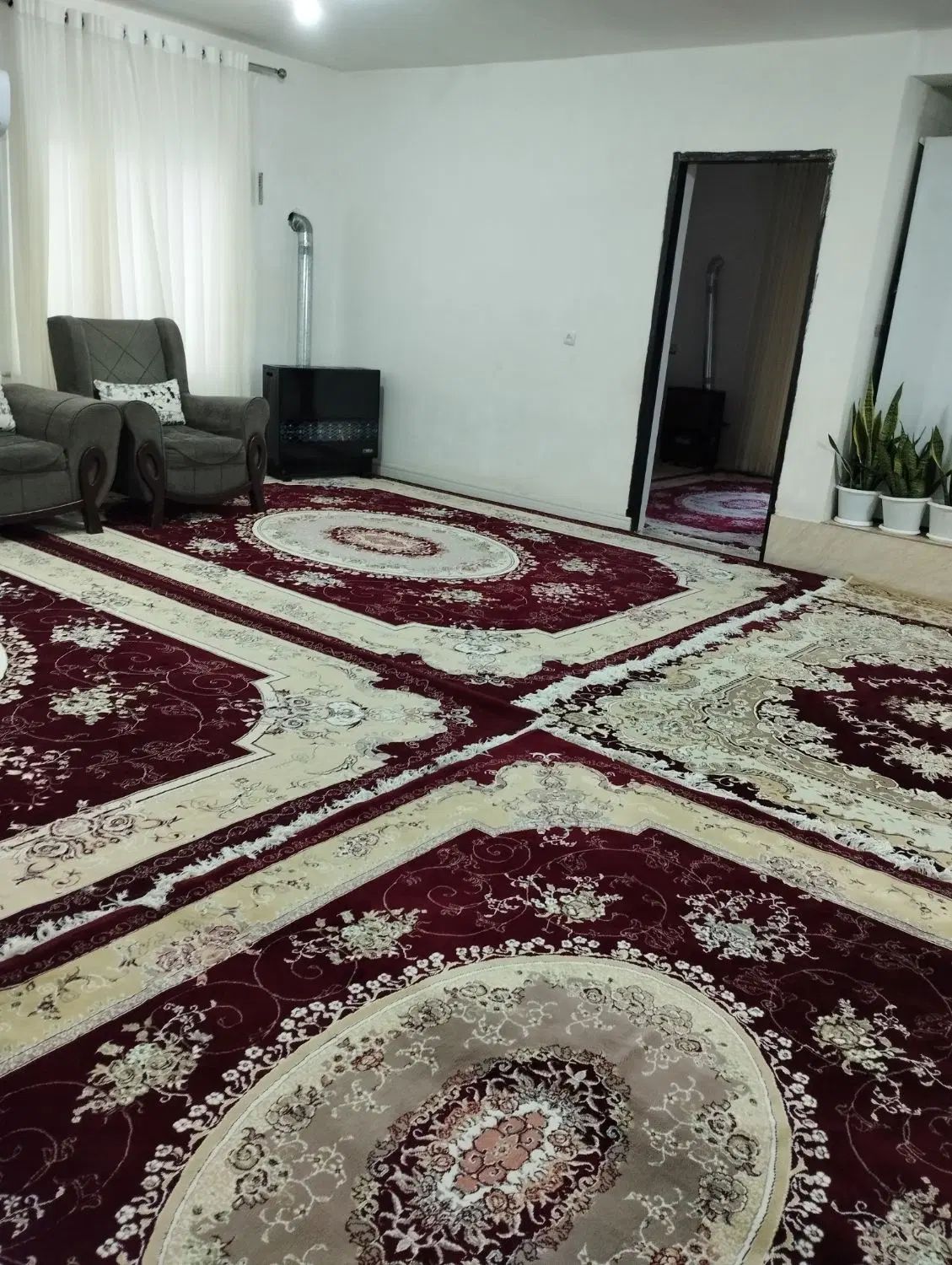 ویلایی تمیز لب رودخانه نزدیک دریا و جنگل|اجارهٔ کوتاه‌مدت ویلا و باغ|تالش, طولارود|دیوار