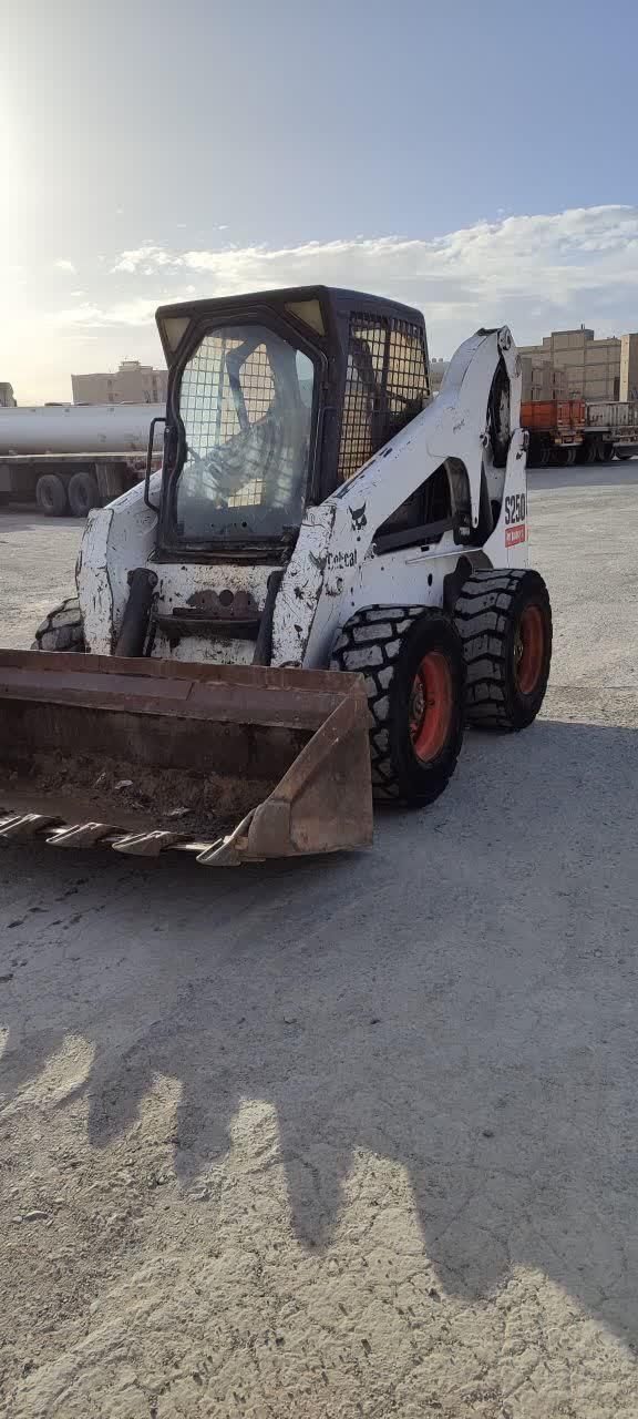 اجاره بابکت ومینی بیل همراه با پیکور|خدمات حمل و نقل|هشتگرد, تهران دشت|دیوار