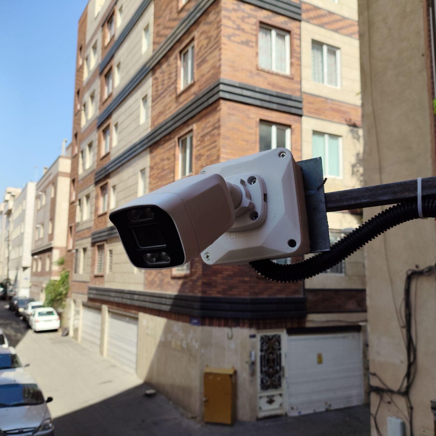 فروش و نصب نواع دوربین های مدار بسته AHD و IP|خدمات پیشه و مهارت|میاندوآب, |دیوار