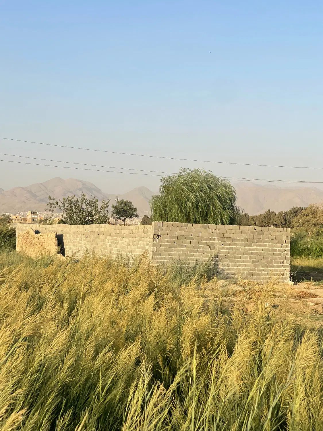 زمین چهاردیواری دو کله ۲۲۴متری|فروش زمین و ملک کلنگی|کرج, حسین آباد (اکبر آباد)|دیوار
