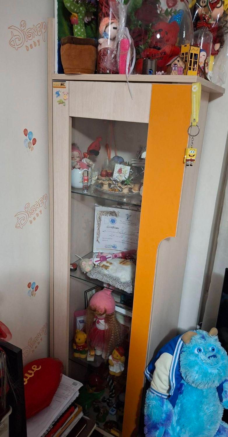 سرویس کامل خواب نوجوان تخت.کمدشیشه ای. پاتختی|تخت و سرویس خواب|تهران, مجیدیه|دیوار