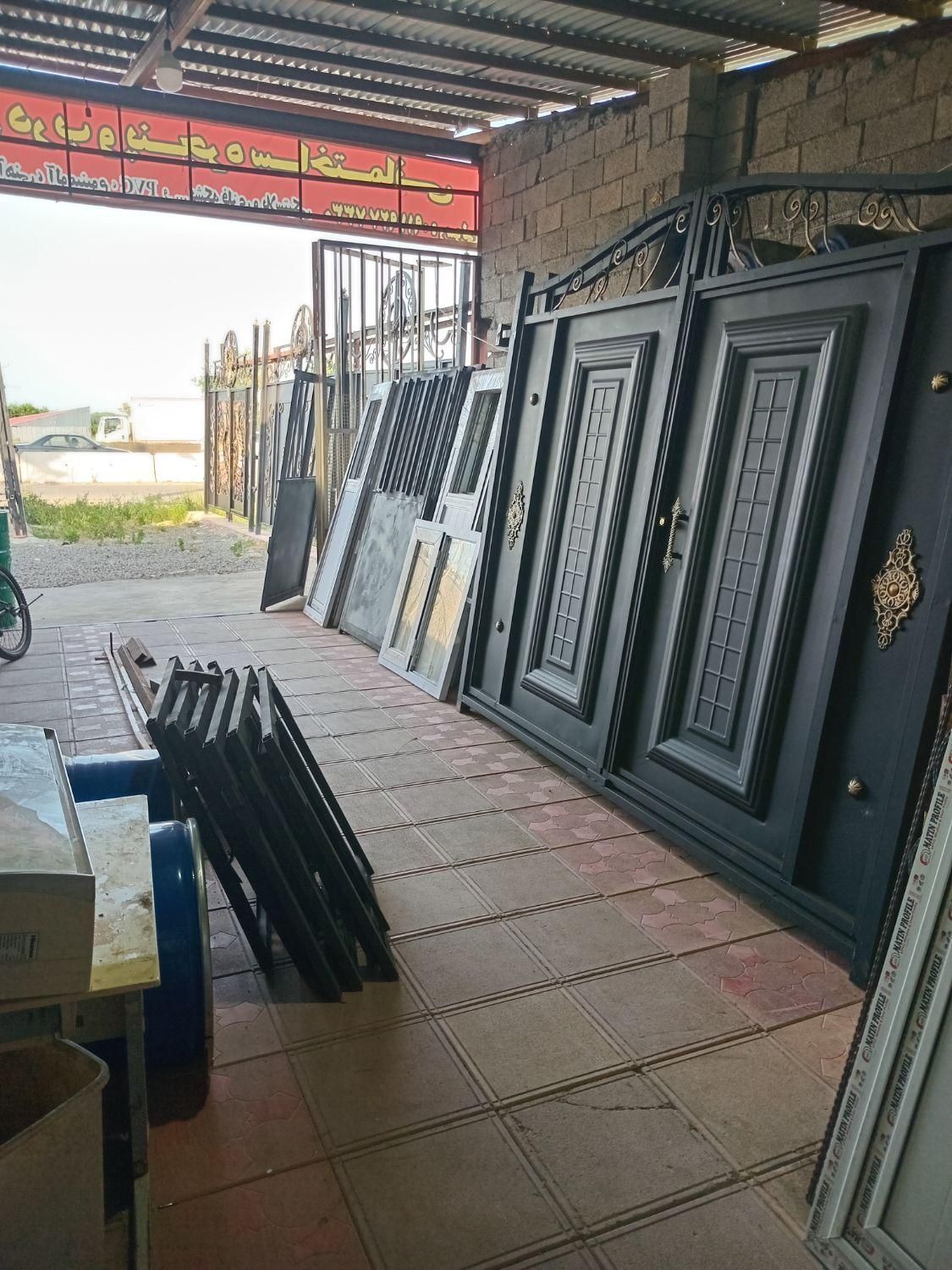 تولیددرب وپنجره فلزی درب انباری|مصالح و تجهیزات ساختمان|تالش, هشتپر|دیوار