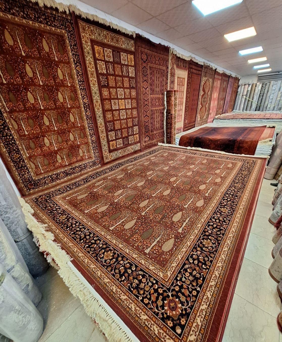 فرش سنتی لاکی خشتی ۳ در ۳ شانه ۷۰۰ اصل|فرش|مشهد, امیر|دیوار