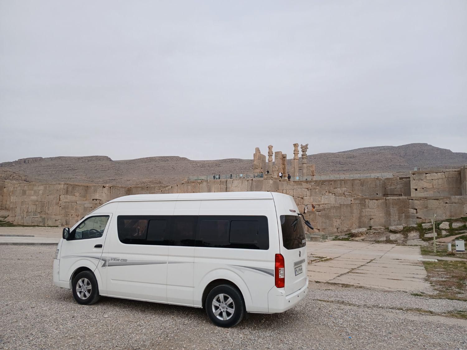 اجاره ون ، درون و برون شهری|خدمات حمل و نقل|شیراز, خلدبرین|دیوار