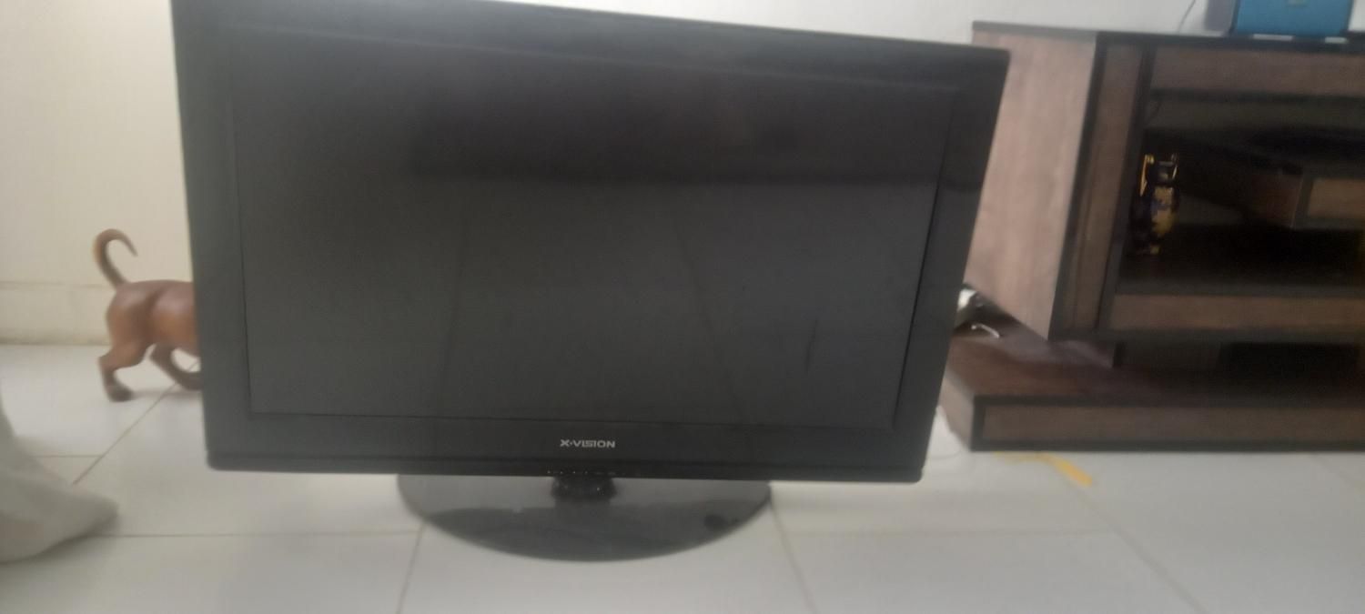تلویزیونlcd     اینچ۳۲|تلویزیون و پروژکتور|تهران, قصر فیروزه ۱|دیوار