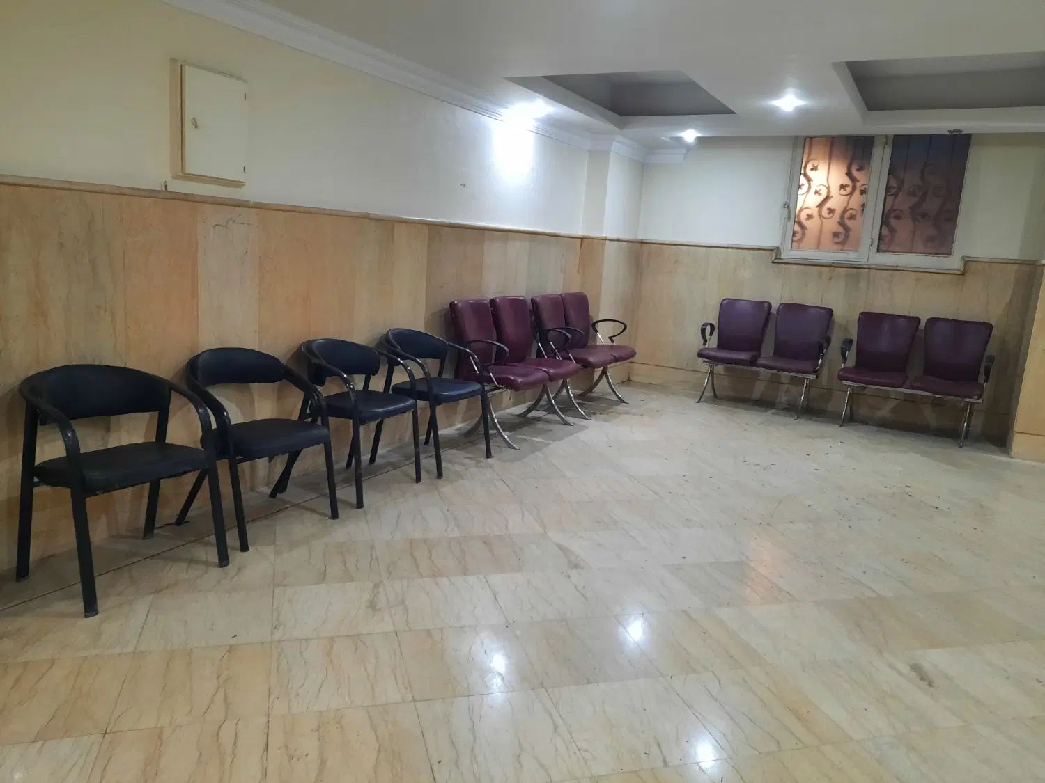 فروش۶جفت‌صندلی دوتایی  وتکی انتظار چرم واستیل|مبلمان اداری|تهران, دروس|دیوار