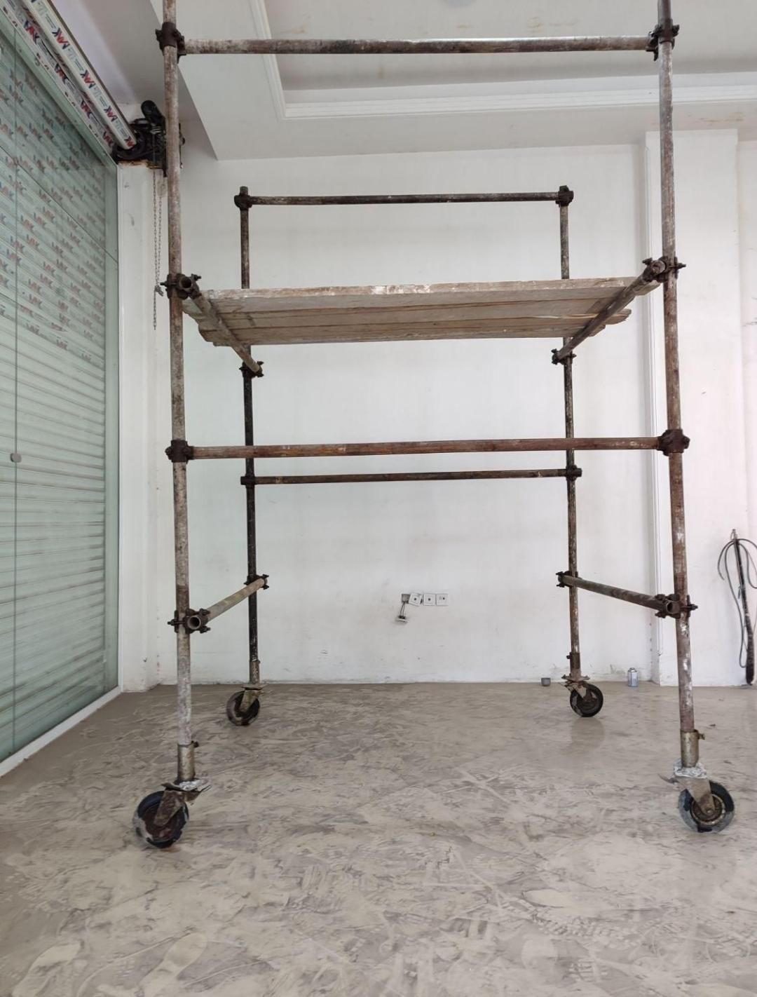 داربست فلزی ساختمان|خدمات پیشه و مهارت|آبیک, |دیوار