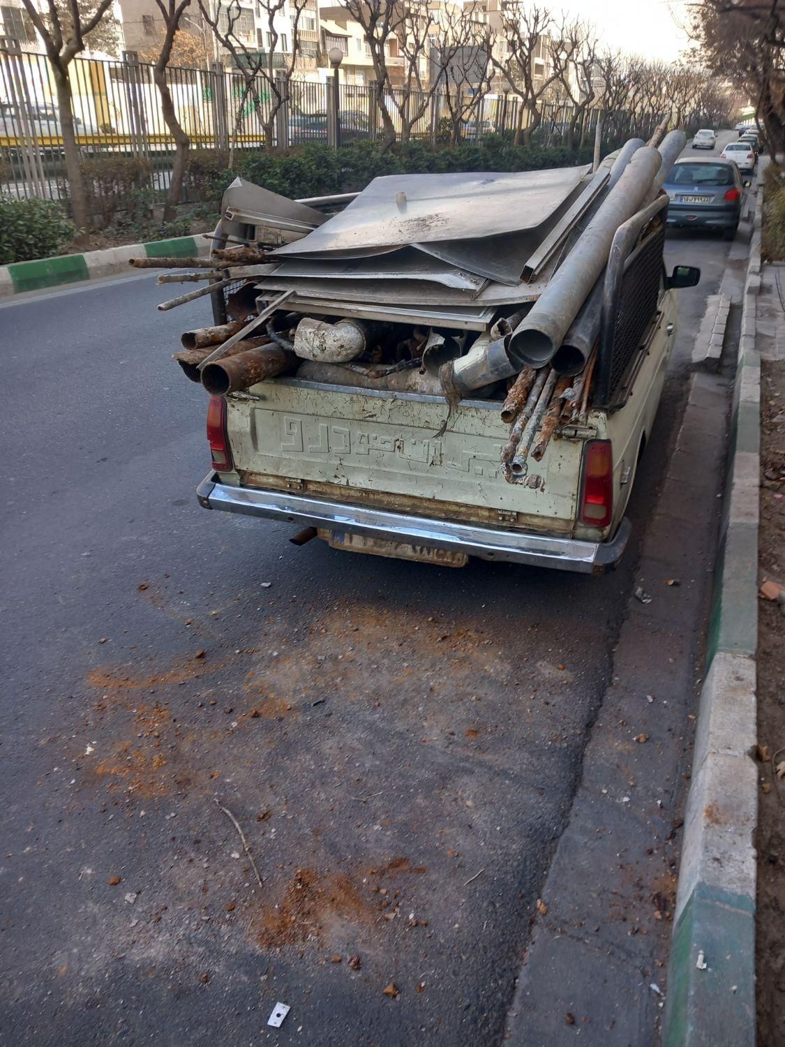 فروش خریدار آهن ضایعات سمساری ضایعاتی تمام مناطق|عمده‌فروشی|تهران, آهنگ|دیوار