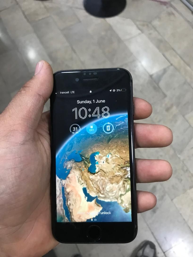 اپل iPhone 8 با حافظهٔ ۲۵۶ گیگابایت|موبایل|فولادشهر, B5|دیوار