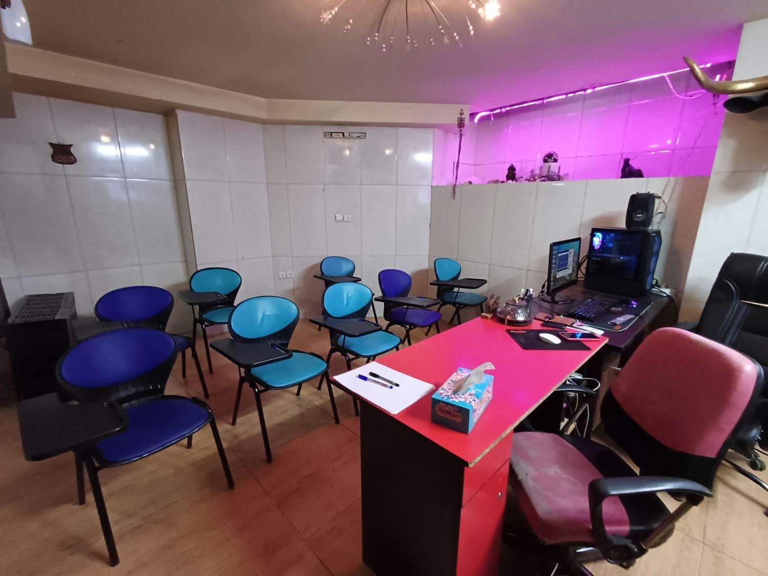 دفتر کار ۴۶ متری/طبقه زیر همکف/خ مبارزان شرقی|فروش دفتر کار، اتاق اداری، مطب|اصفهان, چشمه باقرخان|دیوار