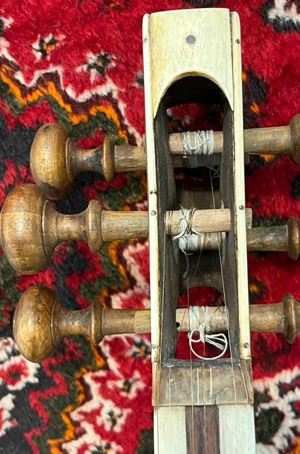 تار یحیی|سازهای سنتی|تهران, الهیه|دیوار