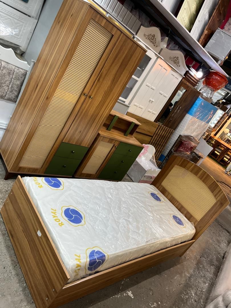 سرویس نوجوان لئوحصیری|تخت و صندلی بچه|رشت, بازار|دیوار