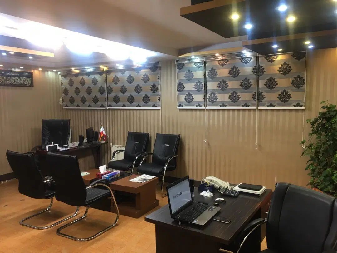 ۵۲ متر جنب مترو کتاب بر خیابان فرحزادی|اجارهٔ دفتر کار، اتاق اداری، مطب|تهران, آسمان|دیوار