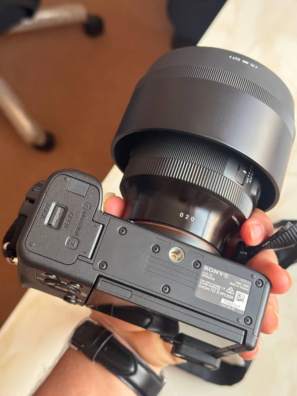 Sony A7C + Sigma 85 f1.4 dg dn در حد|دوربین عکاسی و فیلم‌برداری|تهران, تجریش|دیوار