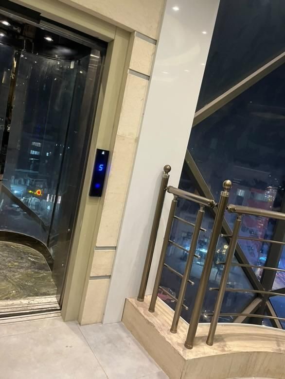 اجاره صندلی در سالن زیبایی قلی پور|خدمات آرایشگری و زیبایی|رشت, آزادگان|دیوار