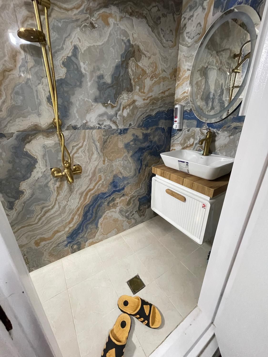 سوییت مبله جنب بیمارستان امام خمینی|اجارهٔ کوتاه‌مدت آپارتمان و سوئیت|ارومیه, |دیوار