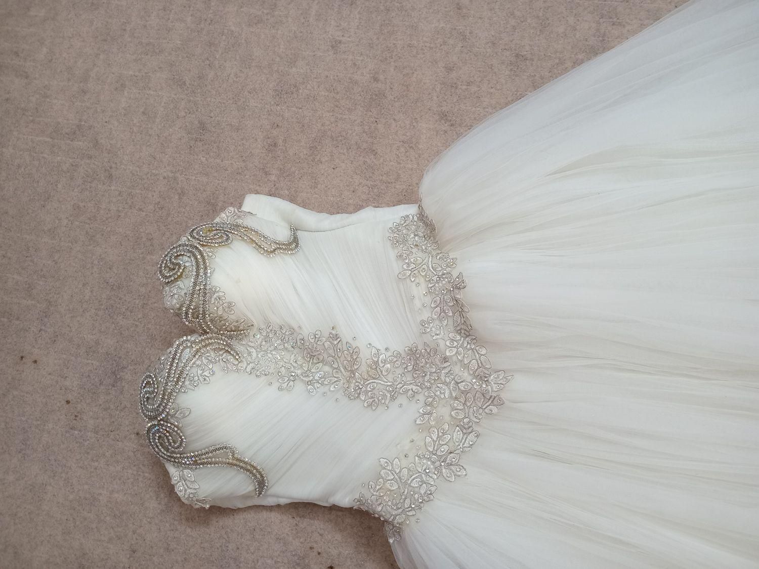 لباس عروس|لباس|قم, تولید دارو و یخچال|دیوار