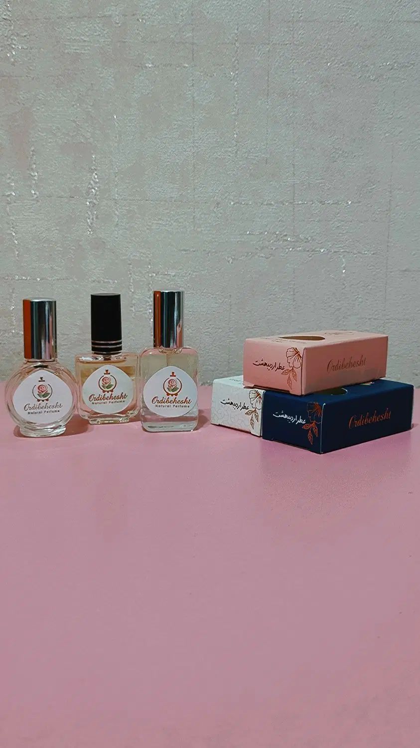 عطر و ادکلن زنانه و مردانه|آرایشی، بهداشتی، درمانی|رشت, منظریه|دیوار