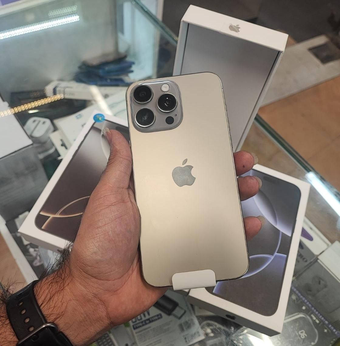 آیفون 16پرومکس طرح اصلی|موبایل|نیشابور, فردوس شمالی|دیوار