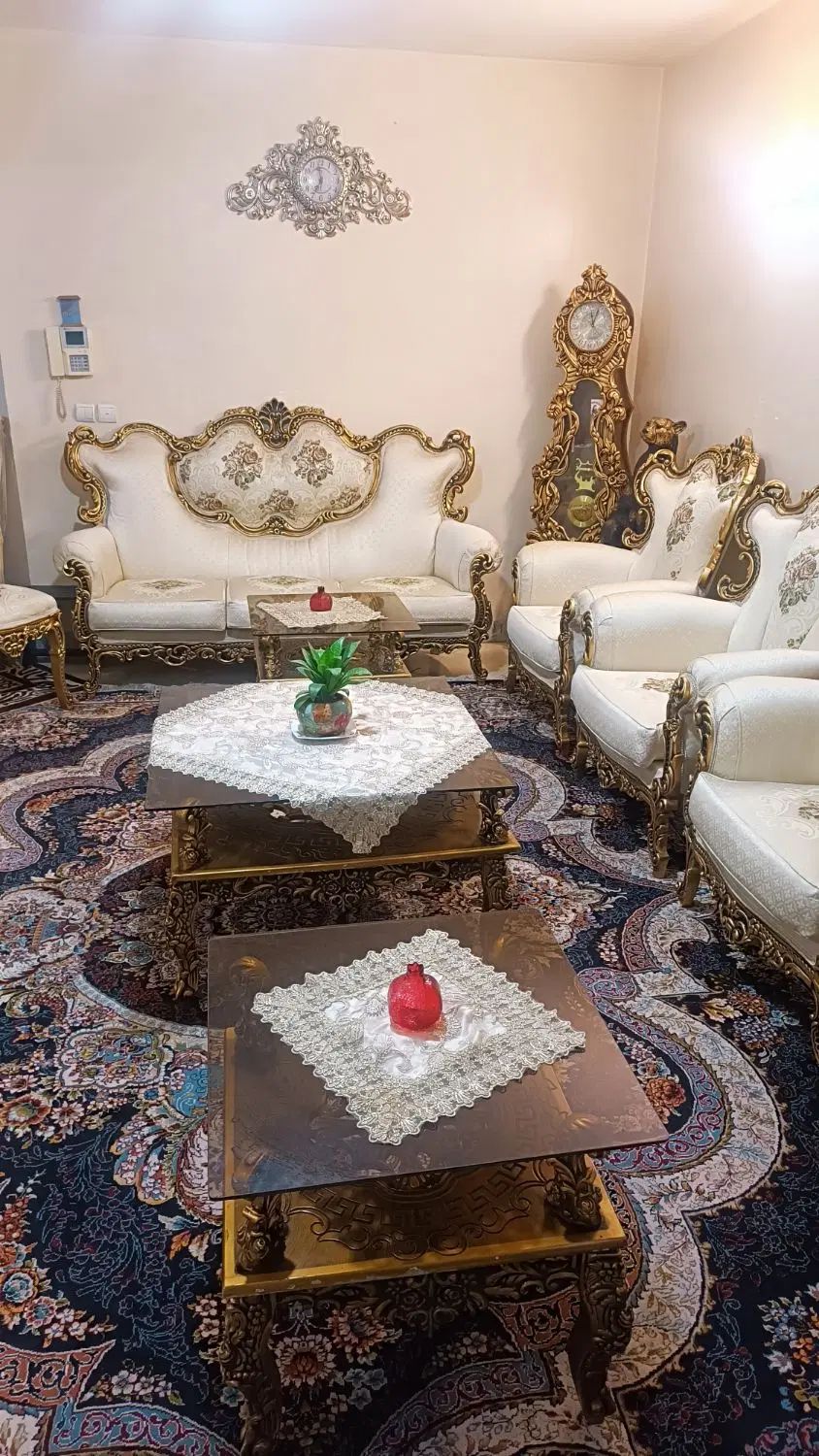 مبلمان9نفره بامیز وعسلی درحد نو بازدید فولادشهر|مبلمان خانگی و میز عسلی|اصفهان, شفق|دیوار