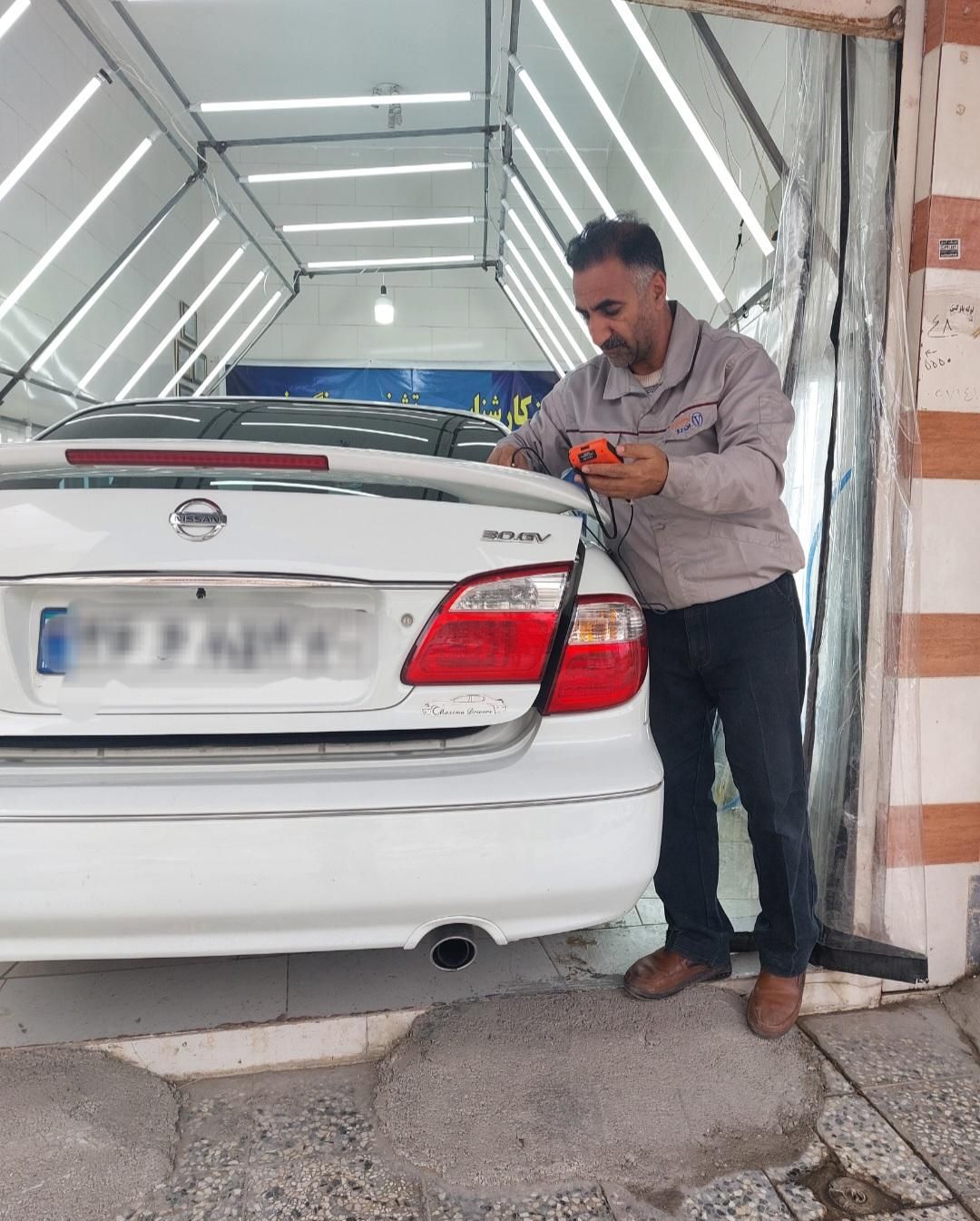 مرکزکارشناسی وتشخیص رنگ خودرو آقایی(سبک وسنگین)|خدمات موتور و ماشین|دزفول, |دیوار